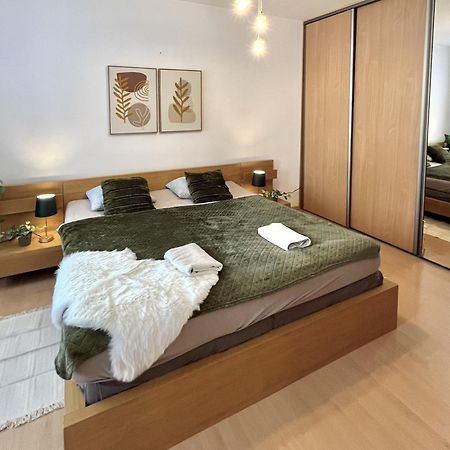 Apartment Tina - Old Town, Ac, Free Private Parking Bratislava Dış mekan fotoğraf